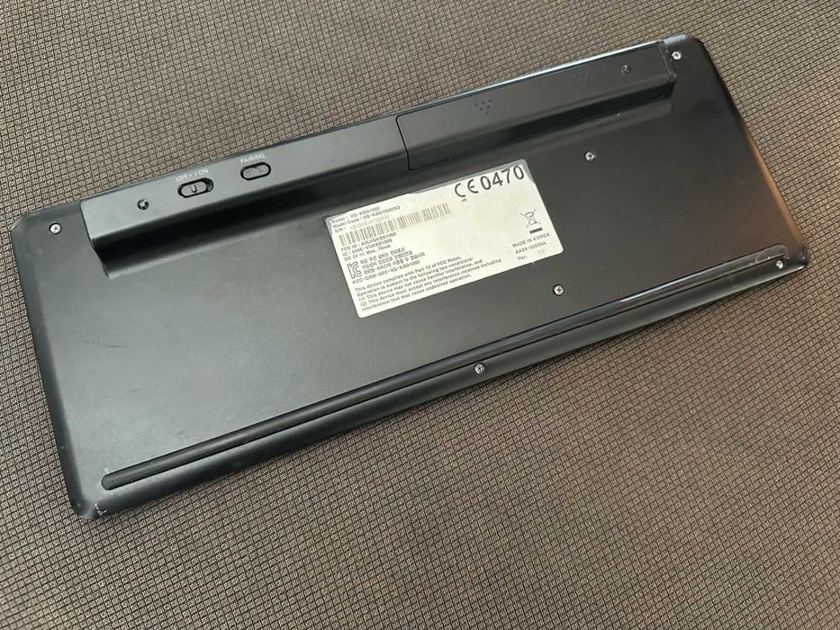 tastatura tv televizor Samsung fara fir wireless keyboard vg kbd1000 aa59-00656a colt spart si 1 tasta lipsa