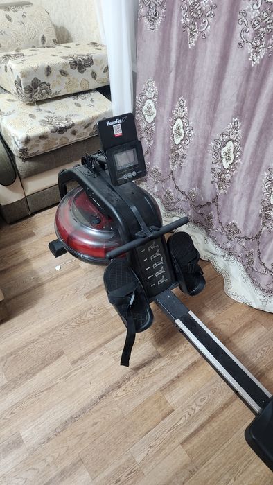 Гребной тренажер HouseFit DH-8641B