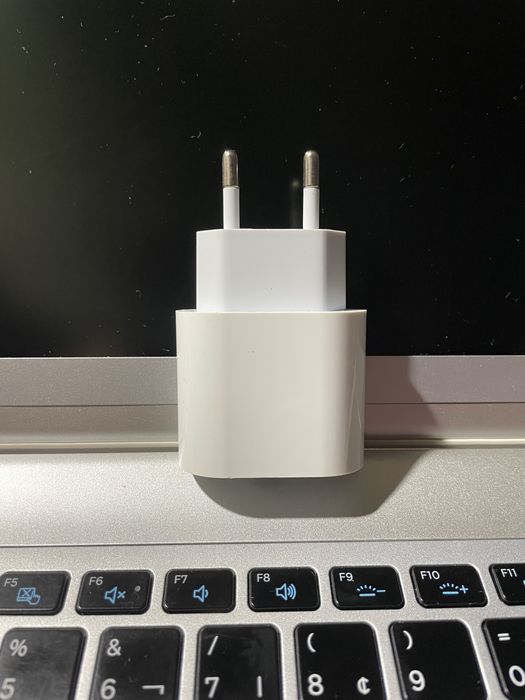 Adaptor Apple 20w
