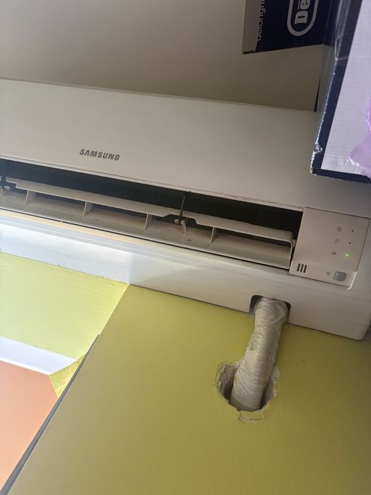 Aer condiționat Samsung Inverter 12.000 BTU + telecomandă