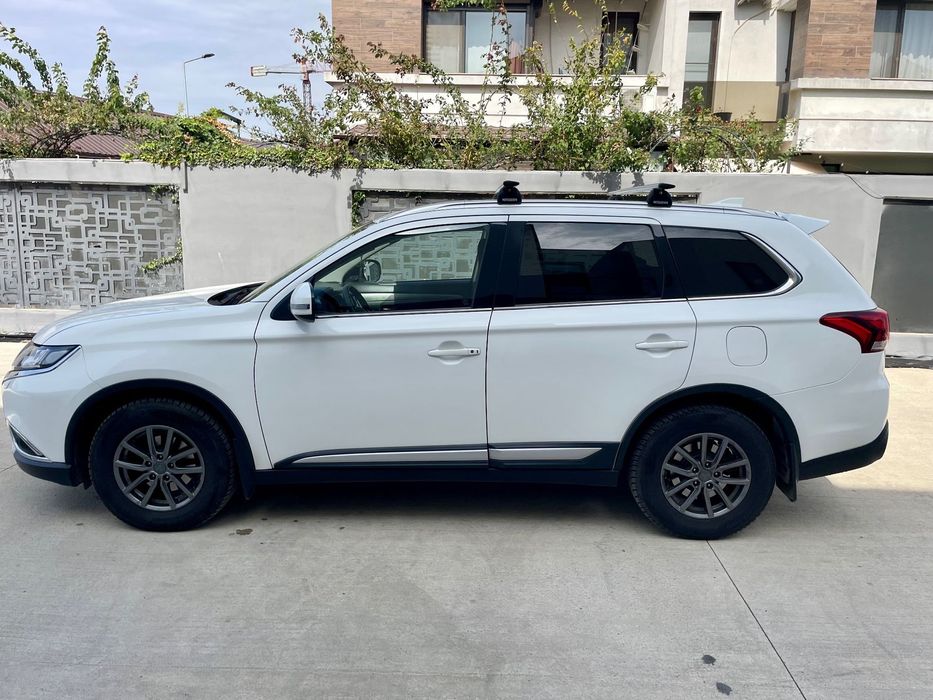 Mitsubishi Outlander Mitsubishi Outlander 2017 2.2 Diesel 4x4 Automat (NU CVT)