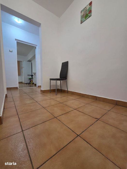 Apartament 4 Camere Ideal Cabinet/Birou sau Locuință