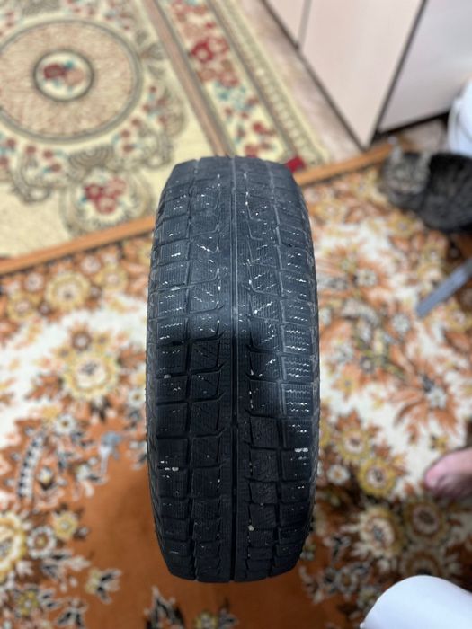 Срочно продам зимные шины