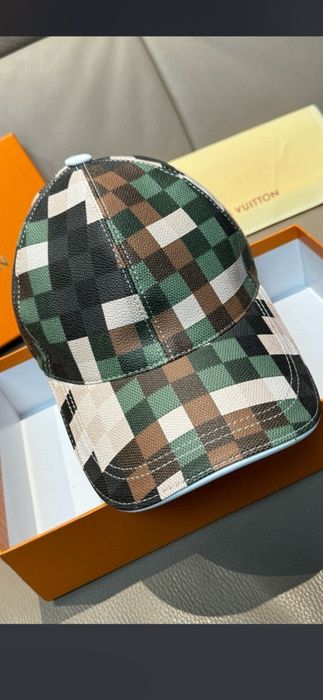 Șapcă Louis Vuitton model 2026,  5  modele