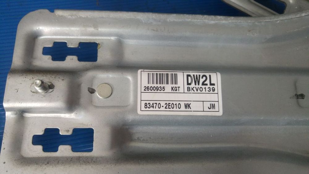 macara usa stanga spate hyundai tucson 2005-2010 83470-2e010wk
