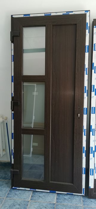 Uși și Geam termopan pt baie