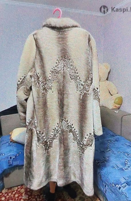 Продаю шубу мутон - норка - коза