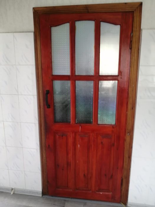 Продаются шкаф, окно , дверь , кий