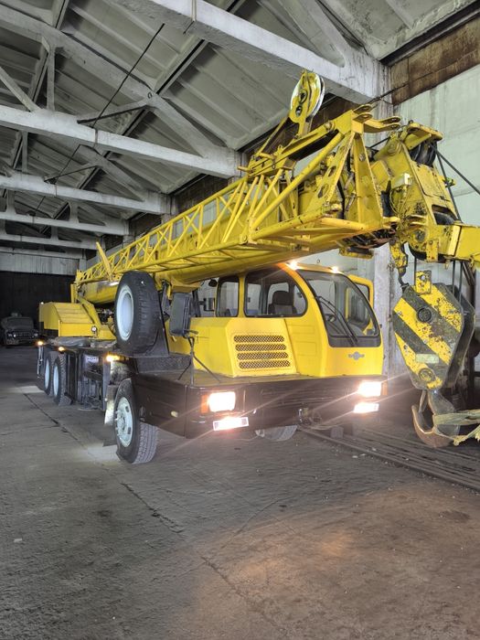 Автокран xcmg20b