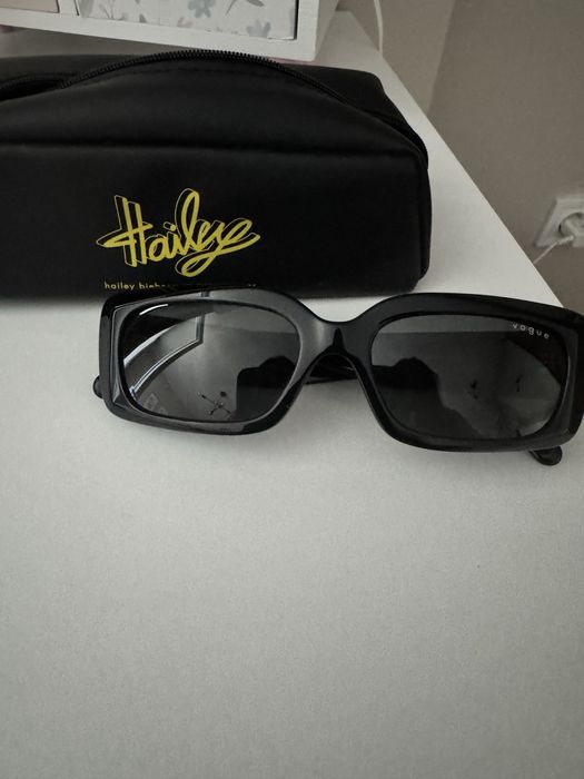 Очила vogue hailey bieber