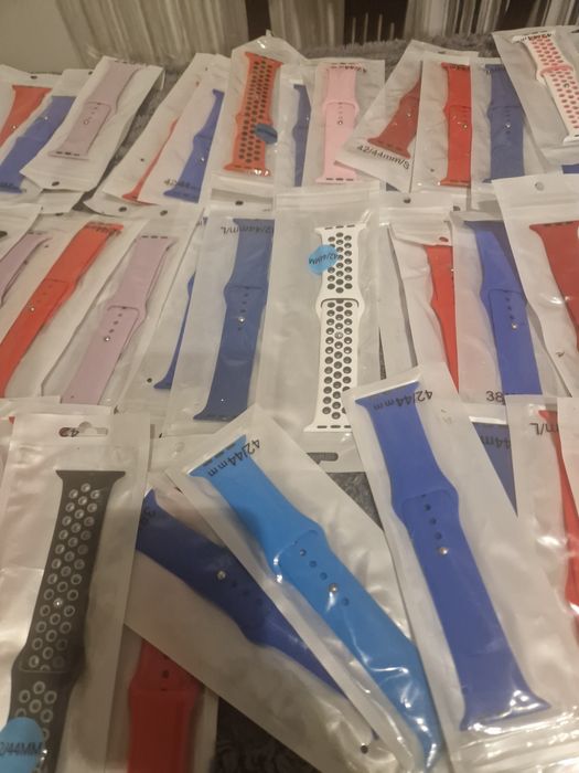 Vand curele pentru toate modelele de ceasuri smart, samsung,apple,etc