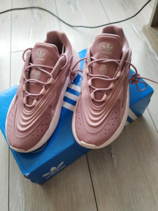 Adidas Ozelia Дамски маратонки