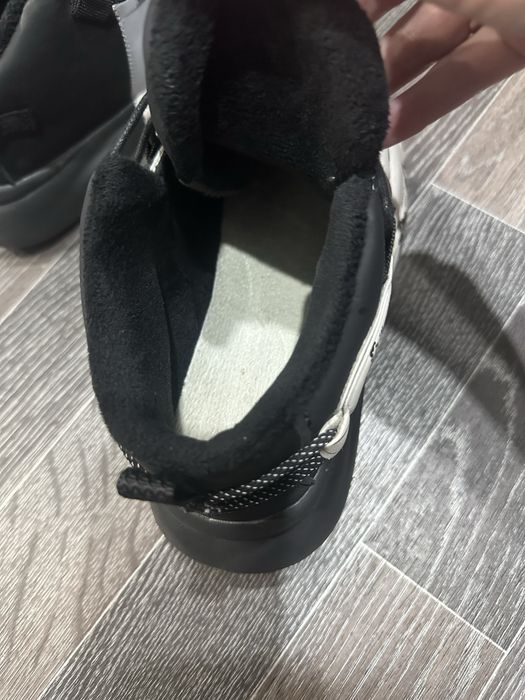 Кроссовки на флисе