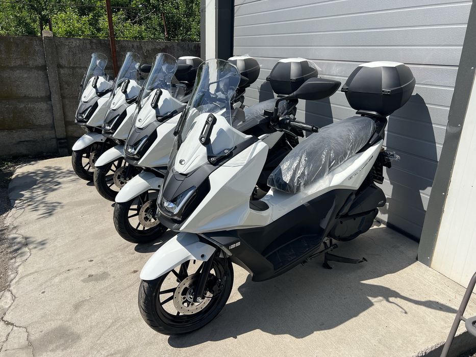 Inchiriere scutere Kymco noi - 0 km