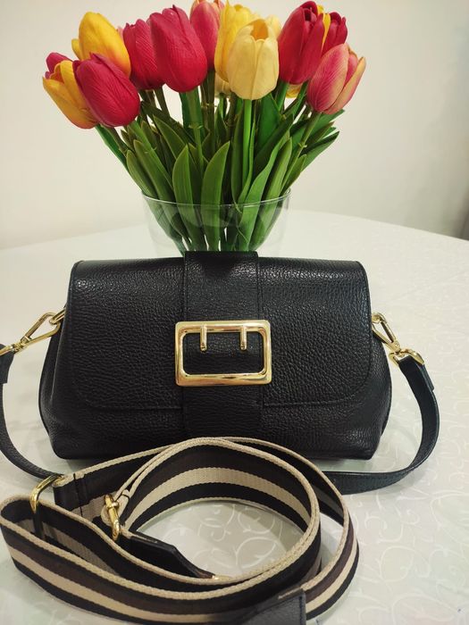 Продам сумочку кожаную