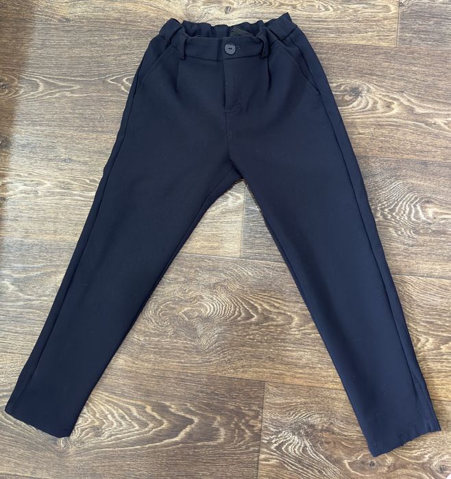 Школьные брюки Deloras  (рост 134)