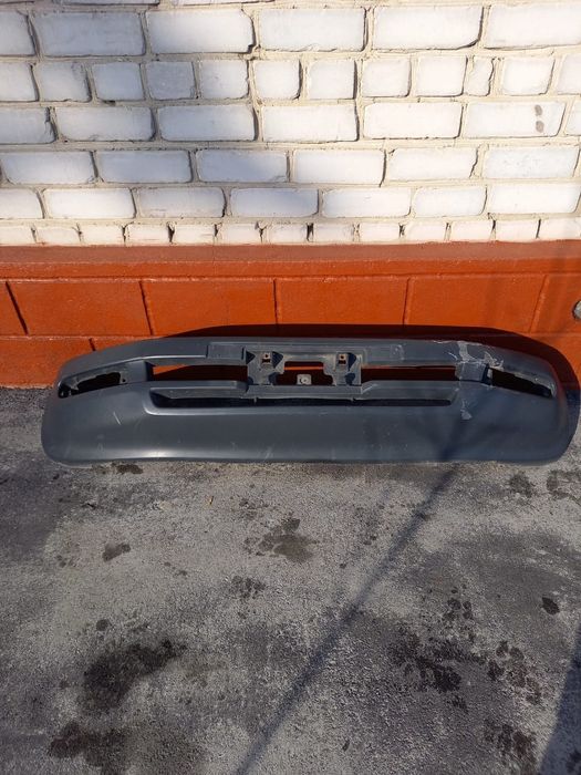 Бампер на Тойота РАВ 4    1-го поколения 1994  -  2000г.в.