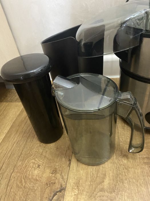 Соковыжималка электрическая