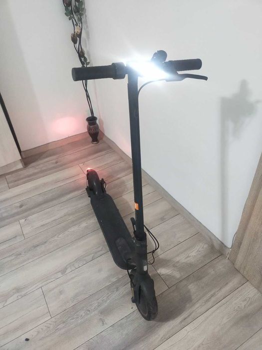 Тротинетка,в много добро състояние.