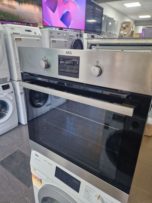 Фурна за вграждане AEG 72 Литра Пиролиза