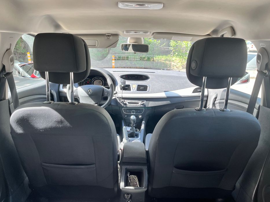 Vând Renault Megane 3 Dynamique,
1.4 TCe benzină, 130 CP