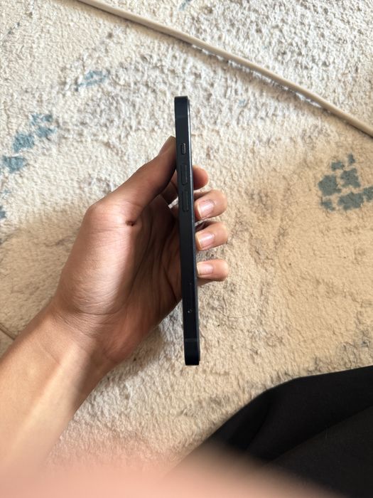 iPhone 13 256gb.