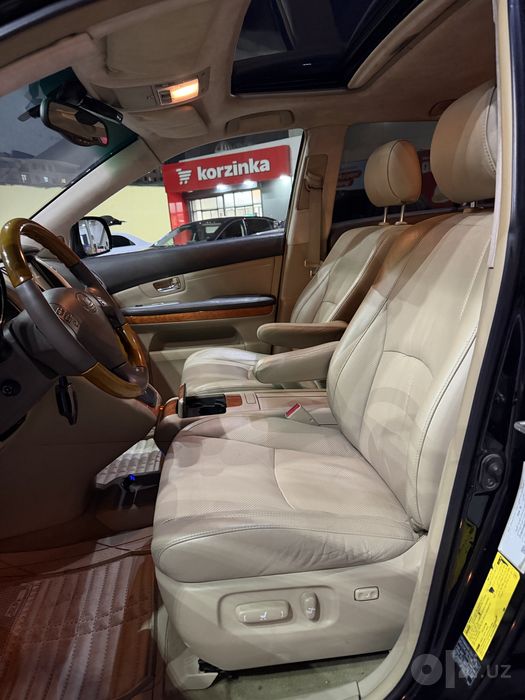 Lexus RX 350 sotiladi