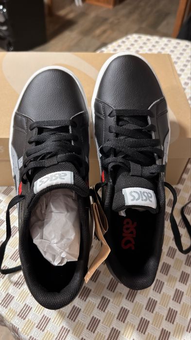Сникърси Asics - чисто нови
