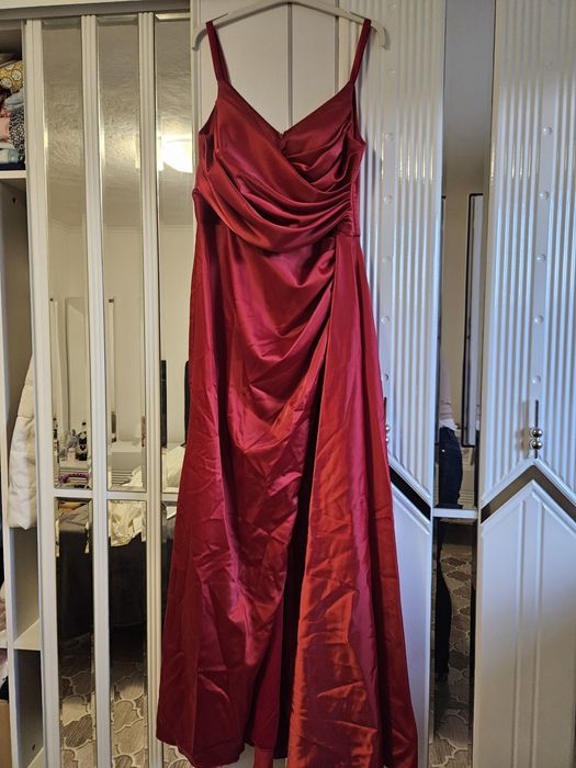 Дълга официална бална рокля