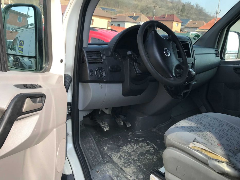 Dezmembrez/Piese VW Crafter 2.5 TDI 2008