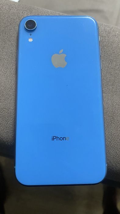 Iphone XR 64gb….