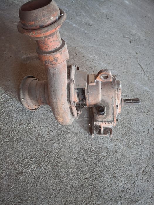 Vând doua pompe de tras spa sau irigat