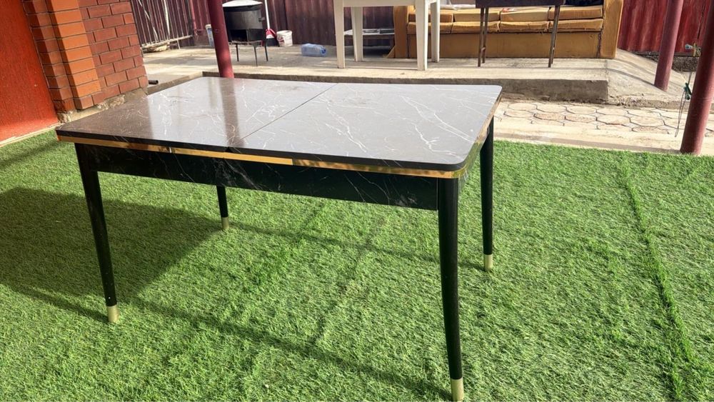 Стол для кухнииии