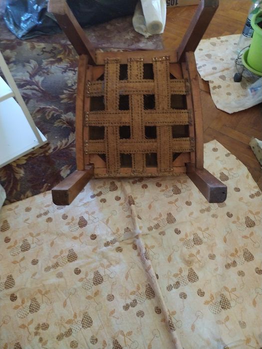 Ретро--ракла за дрехи  2 бр.--Холна разтиг.маса с 6 стола мека мебел