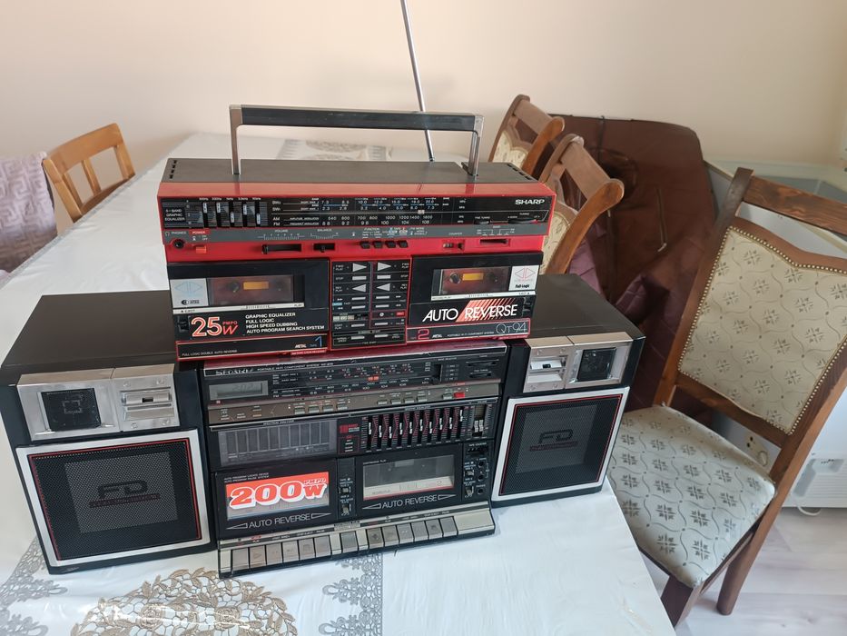 Магнитола в хорошем состоянии