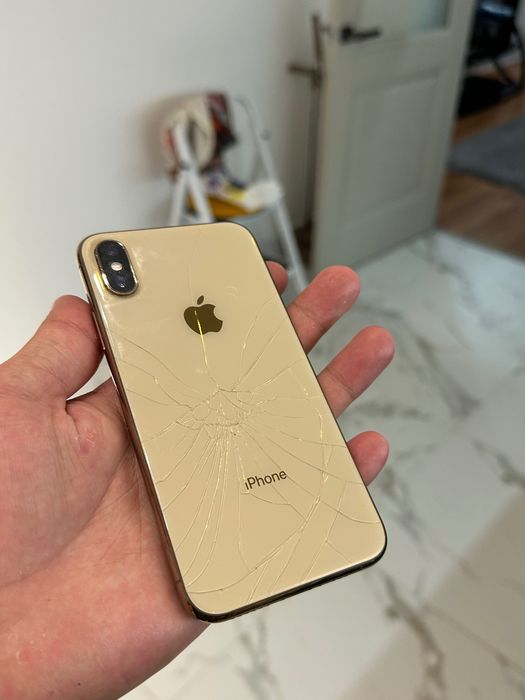 Айфон xs сатылады