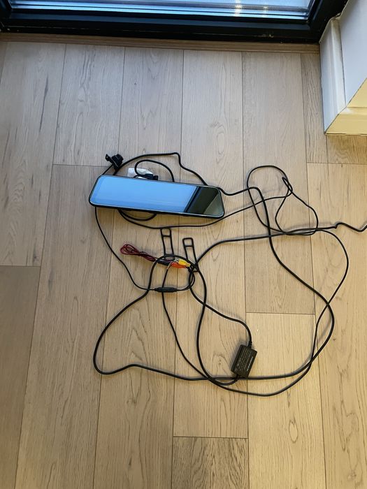 Oglinda retrovizoare 2k si camera fata spate display auto linii ghidaj