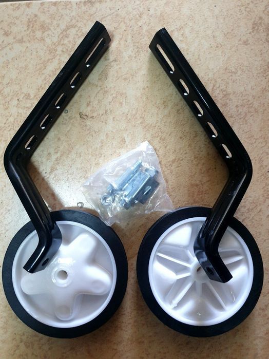 Боковых колёс на велосипед 12,14,16,20 
Made in India
Made in India
M