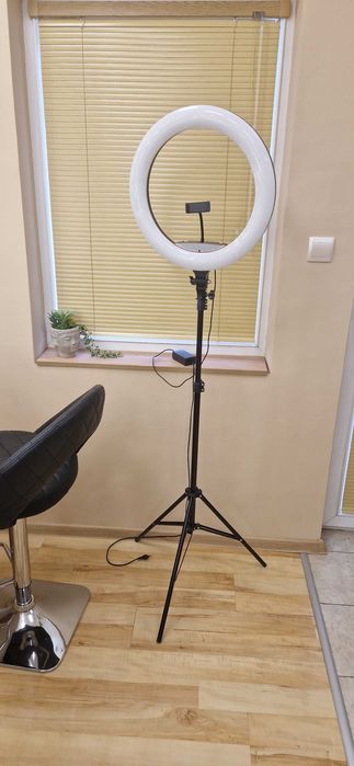 Мебели за гримьорски или фризьорски салон