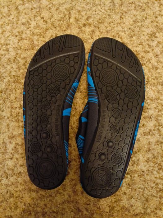 Продам новые караловые тапочки