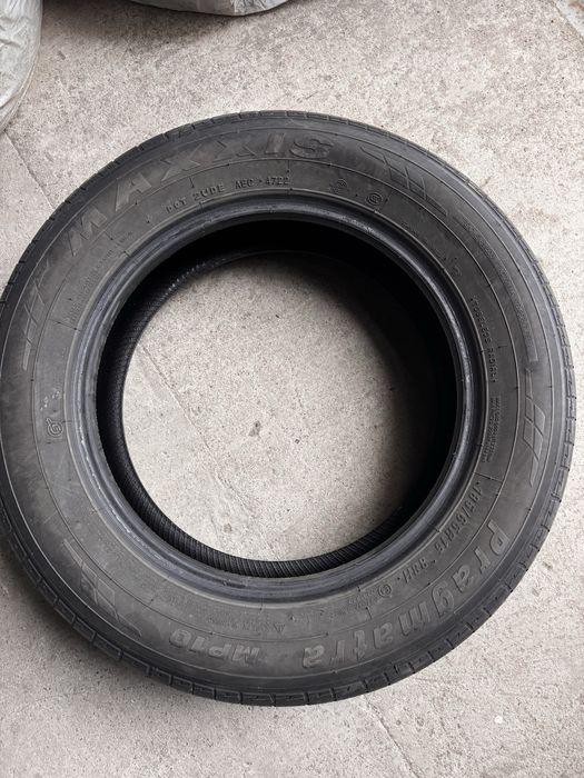 Продам резину maxxis