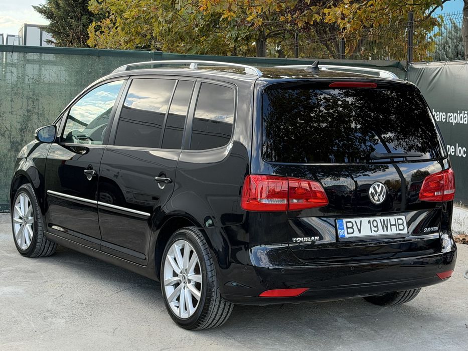 VOLKSWAGEN Touran 2012 — imagine 4