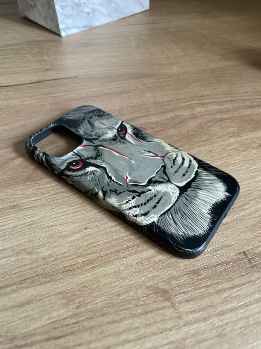 Чехол на iPhone 12 pro