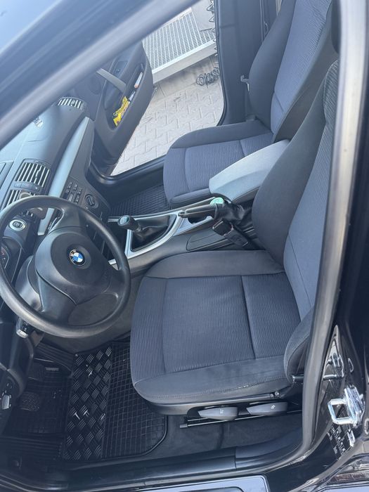 Vând Bmw seria 1 E87