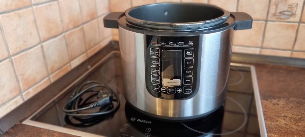 Мултикукър Philips HD2237/ All-in-one