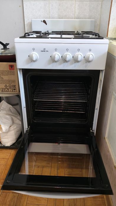 Продам газ плиту