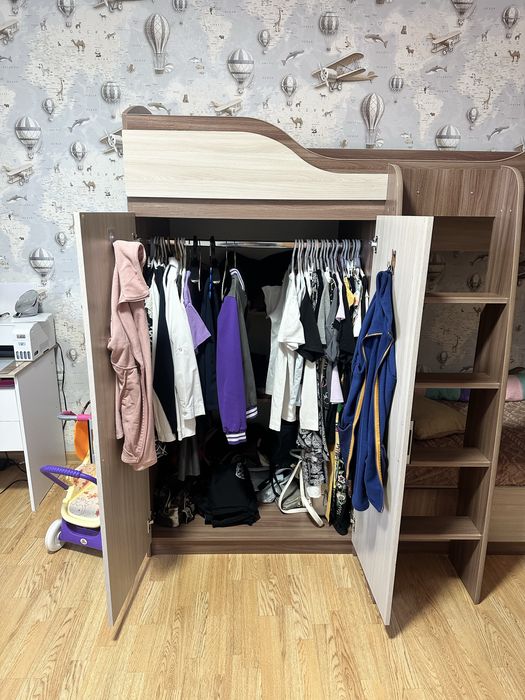 Двух этажная кровать