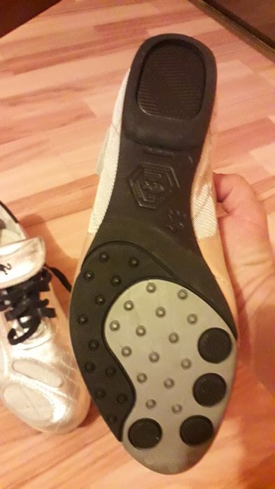 Adidasi puma Rudolf Dassler tenis de camp