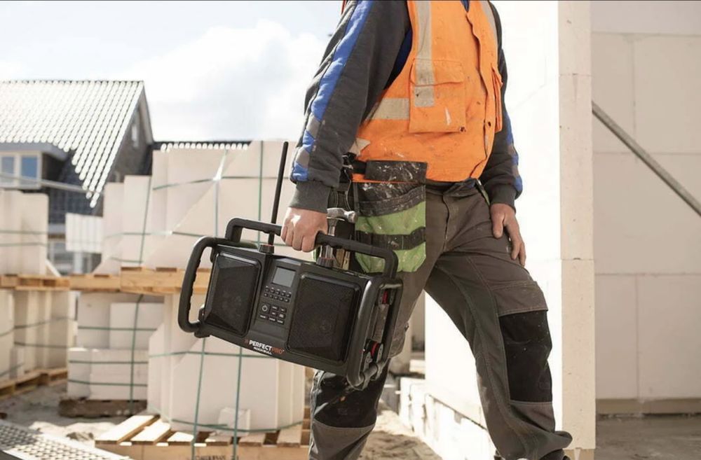 Radio Perfect Pro Rockbull AUX , Bluetooth