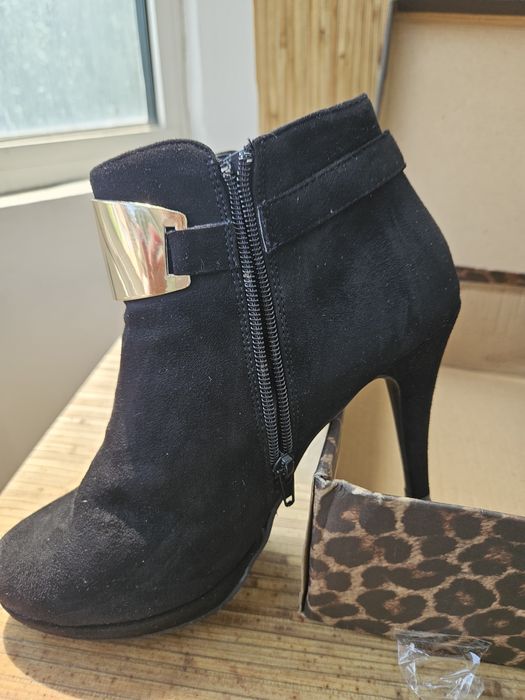 Дамски боти с висок ток 39н